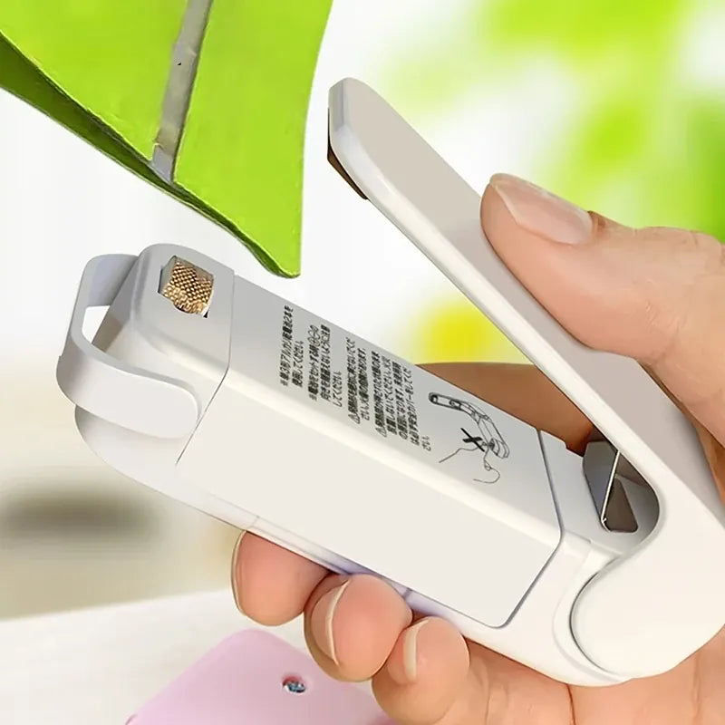 High-Tech Lindjee white Mini Hea Bag Seal Machine