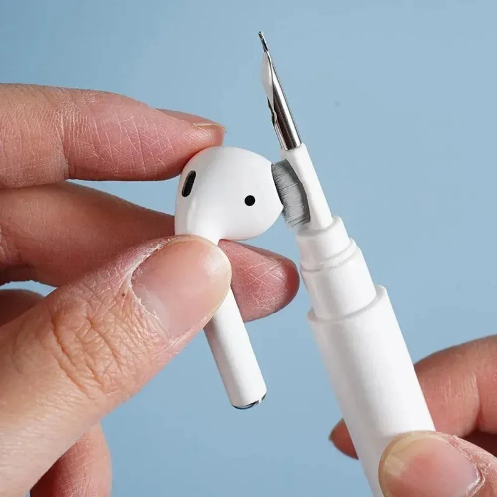 High-Tech Lindjee CleanPod soft microfiber brush for deep cleaning AirPods and earbuds